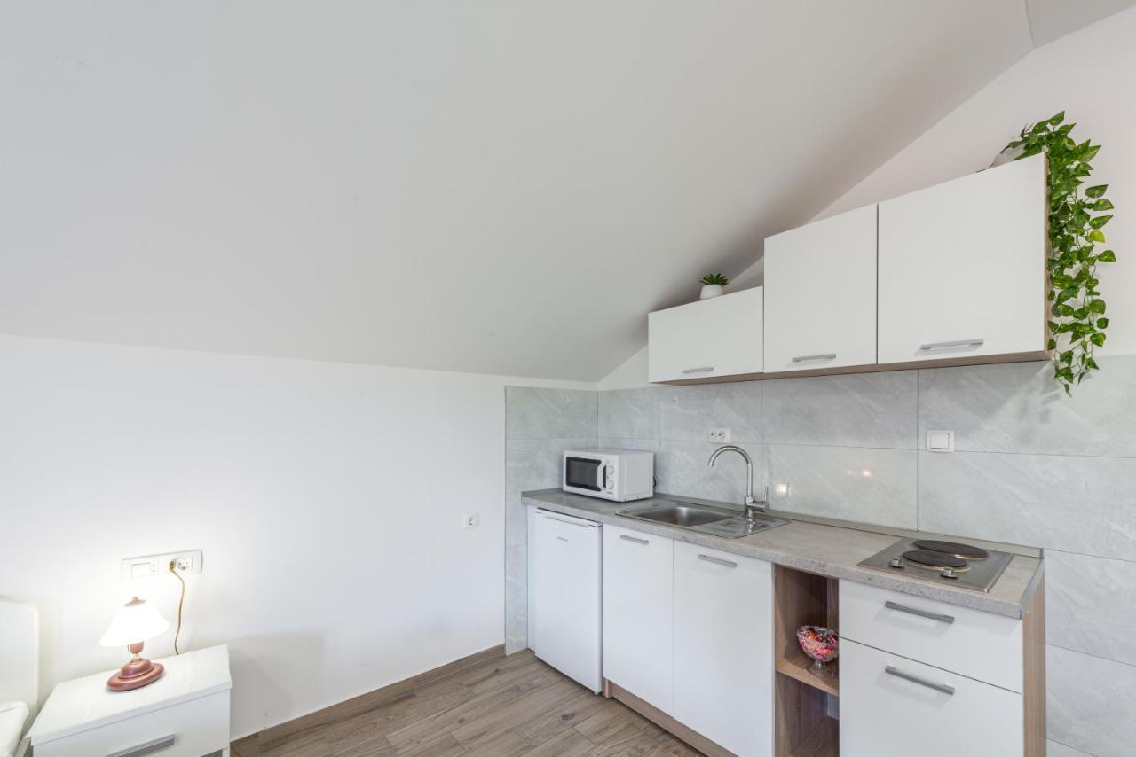Apartments Vukelic مْليني المظهر الخارجي الصورة