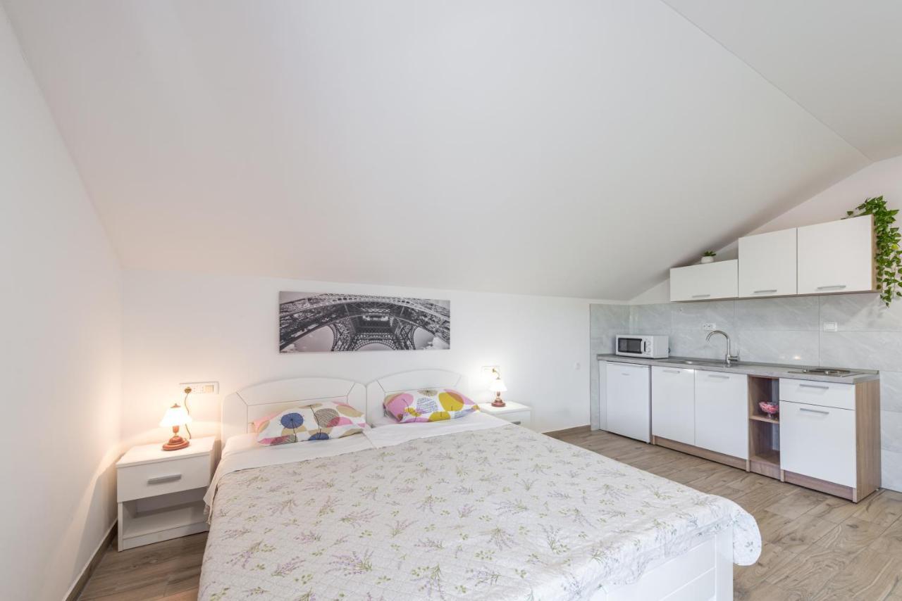 Apartments Vukelic مْليني المظهر الخارجي الصورة